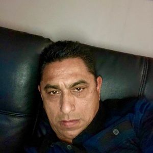 Meet your Posher, Efren